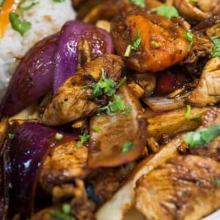 Pollo Saltado